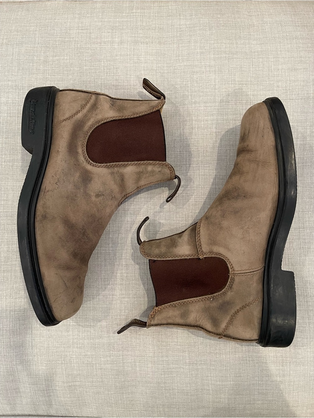 Blundstone Men's Classic Chelsea Boots in Rustic Brown size 9 gorpcore grunge